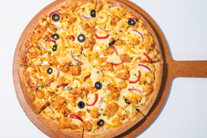 BUFFALO CHICKEN PIZZA